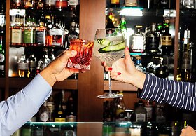 Park Lake Luxury Hotel