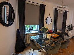 Stylish 2-bed Apartment in Central Stockholm