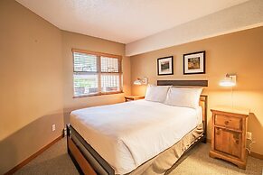 Whistler Vacation Club Lake Placid Lodge - 108