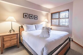 Whistler Vacation Club Lake Placid Lodge - 103