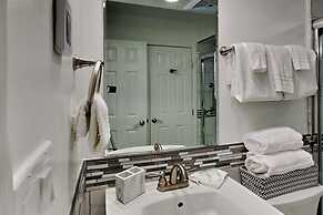 Driftwood Towers #1F - Palm View