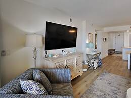 Driftwood Towers #1F - Palm View