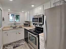 Driftwood Towers #1F - Palm View