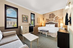 The Arlington Hotel, Bw Signature Collection