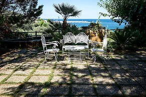 Apartment Milos With Nice Terrace sea View Residence Cicladi