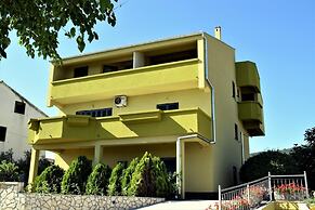 Two Bedroom sea View Apartment Primavera With Balcony