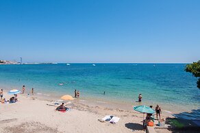 Apartment Sea View Park Residence Cicladi