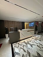 Privet Apartment 37 for Three Near Downtown Kh&sh