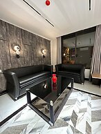 Privet Apartment 37 for Three Near Downtown Kh&sh