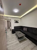 Privet Apartment 37 for Three Near Downtown Kh&sh