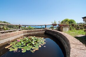 6- Lovely Apartment in Front of the sea