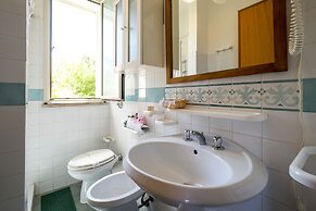 6- Lovely Apartment in Front of the sea