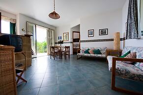 6- Lovely Apartment in Front of the sea