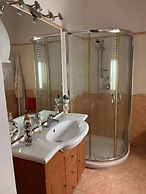 Assunta Apartment 1st Floor Air Conditioned - Wifi