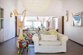 Room in B&B - Grace Stay - Beautiful Spacious Room in Villa mi Cuna Wi