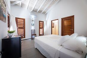 Room in B&B - Grace Stay - Beautiful Spacious Room in Villa mi Cuna Wi