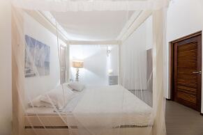 Room in B&B - Sunny Stay - Beautiful Spacious Room in Villa mi Cuna Wi