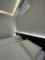 Luxury Room 03 Near Downtown