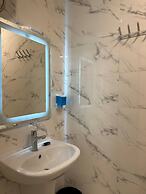 Private 33near Downtown Kh&sh