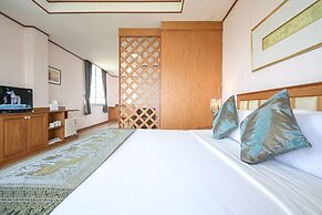 Rattana Park Hotel
