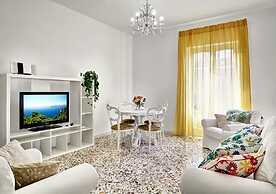 Central Apartment Stella House