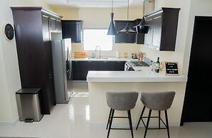 Chic Hideaway a Paradise Home in Jamaica