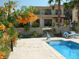 Three Bedroom Villa With Private Pool and Landscaped Garden Close to t