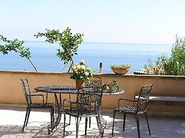 Park Residence Cicladi Comfortable Apartment With Spacious Terrace