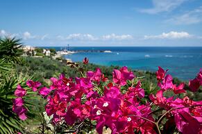 Park Residence Cicladi Comfortable Apartment With Spacious Terrace