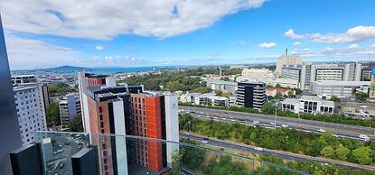 Sunny, Spacious And Magnificent Sea Views!