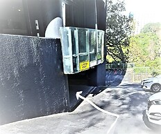 Sunny, Spacious And Magnificent Sea Views!