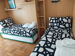 Vanesia's Luxury Suits