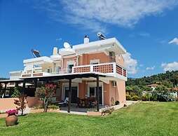 Stunning Beachfront Villa for Rent