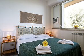 Bright and Comfortable Three-room Apartment Park Residence Cicladi