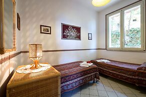 Bright and Comfortable Three-room Apartment Park Residence Cicladi