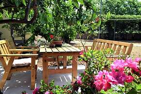 Spacious Ground Floor Apartment Primavera