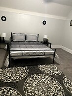 Charming 4 Bedroom House Nissan Sentra Available With Longer Stays