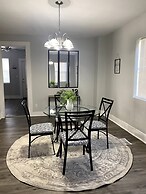 Charming 4 Bedroom House Nissan Sentra Available With Longer Stays