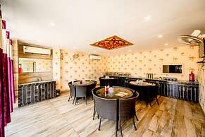 Goroomgo Hotel Shivangi Puri