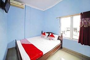 OYO 90922 Gurusinga Guesthouse