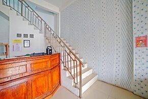 OYO 90922 Gurusinga Guesthouse