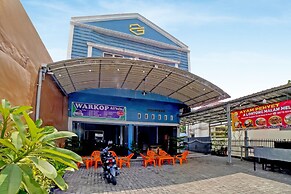 OYO 90922 Gurusinga Guesthouse