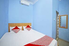 OYO 90922 Gurusinga Guesthouse