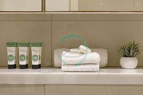 Zen Sunshine - 2 BR Cozy Apt Ocean View