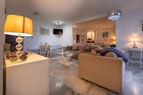 Neptune Suite-hosted by Sweetstay