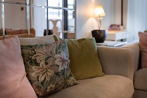 Neptune Suite-hosted by Sweetstay