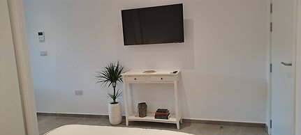 E1 Suites - Hosted by Sweetstay