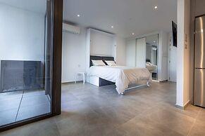 Top Studio With View-hosted by Sweetstay