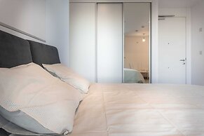 Top Studio With View-hosted by Sweetstay