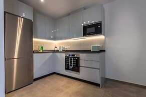 Top Studio With View-hosted by Sweetstay